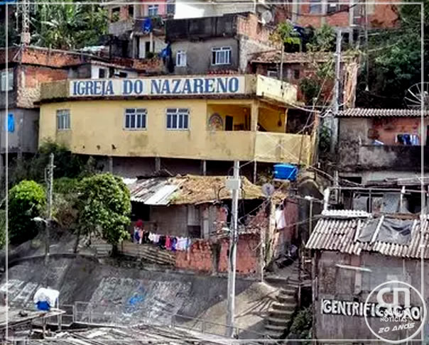 IBGE aponta mais igrejas do que escolas e hospitais nas favelas