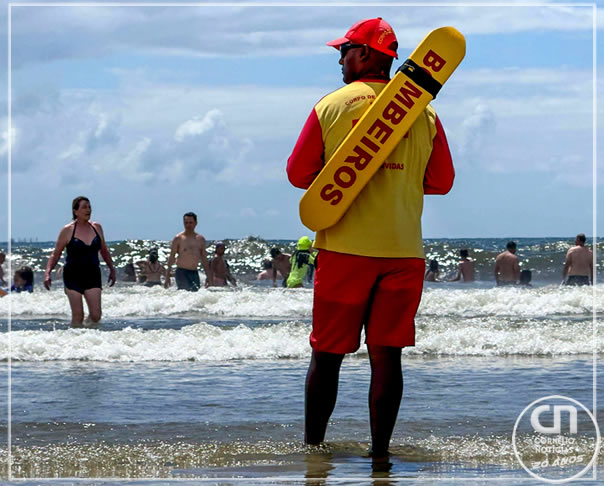 Bombeiros resgatam mais de 900 pessoas em 40 dias no Litoral do Paraná