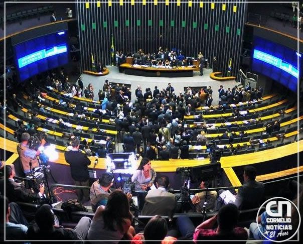 Câmara aprova projeto que amplia número de deputados federais