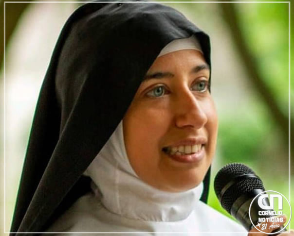 Após perder cargo por ser 'bonita demais', freira brasileira busca por Justiça no Vaticano