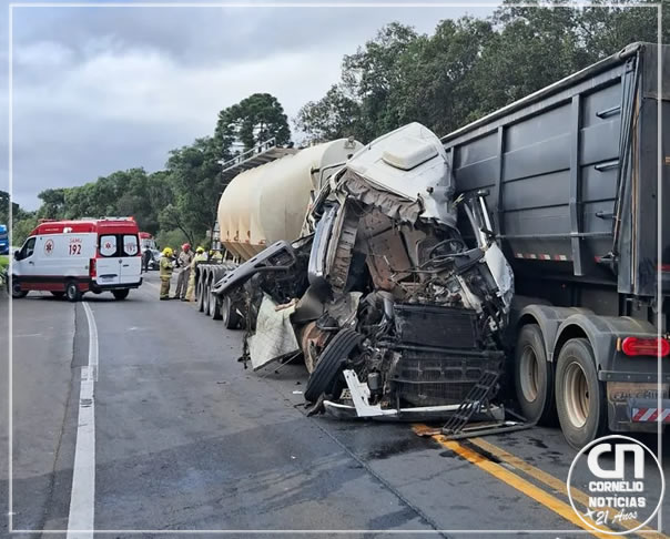 Acidente com cinco veículos e deixa quatro feridos na BR-277 no PR
