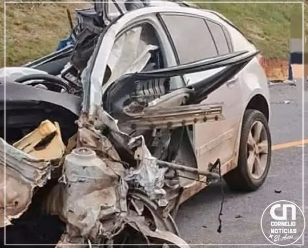 Motorista de 21 anos morre em acidente com três veículos na BR-277