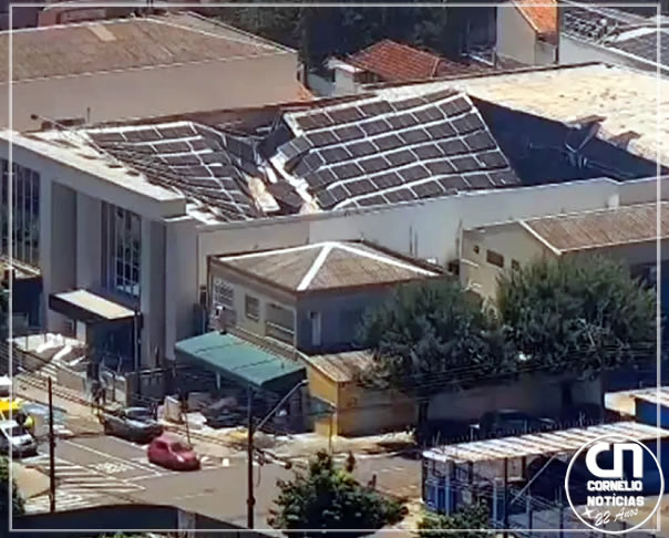 Telhado de igreja evangélica desaba na região central de Londrina
