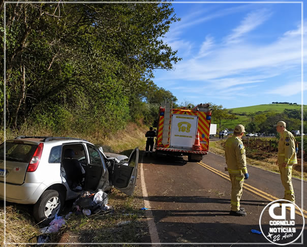 Três ficam feridos em capotamento de carro em rodovia do Norte Pioneiro