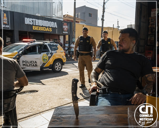  Denúncia leva a PM verificar indivíduo alcoolizado armado com faca em distribuidora